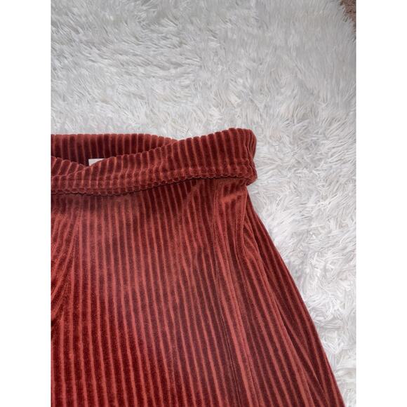 No Boundaries junior sz. 7-9 burnt orange ribbed flare pants. Soft, comf - Picture 3 of 10